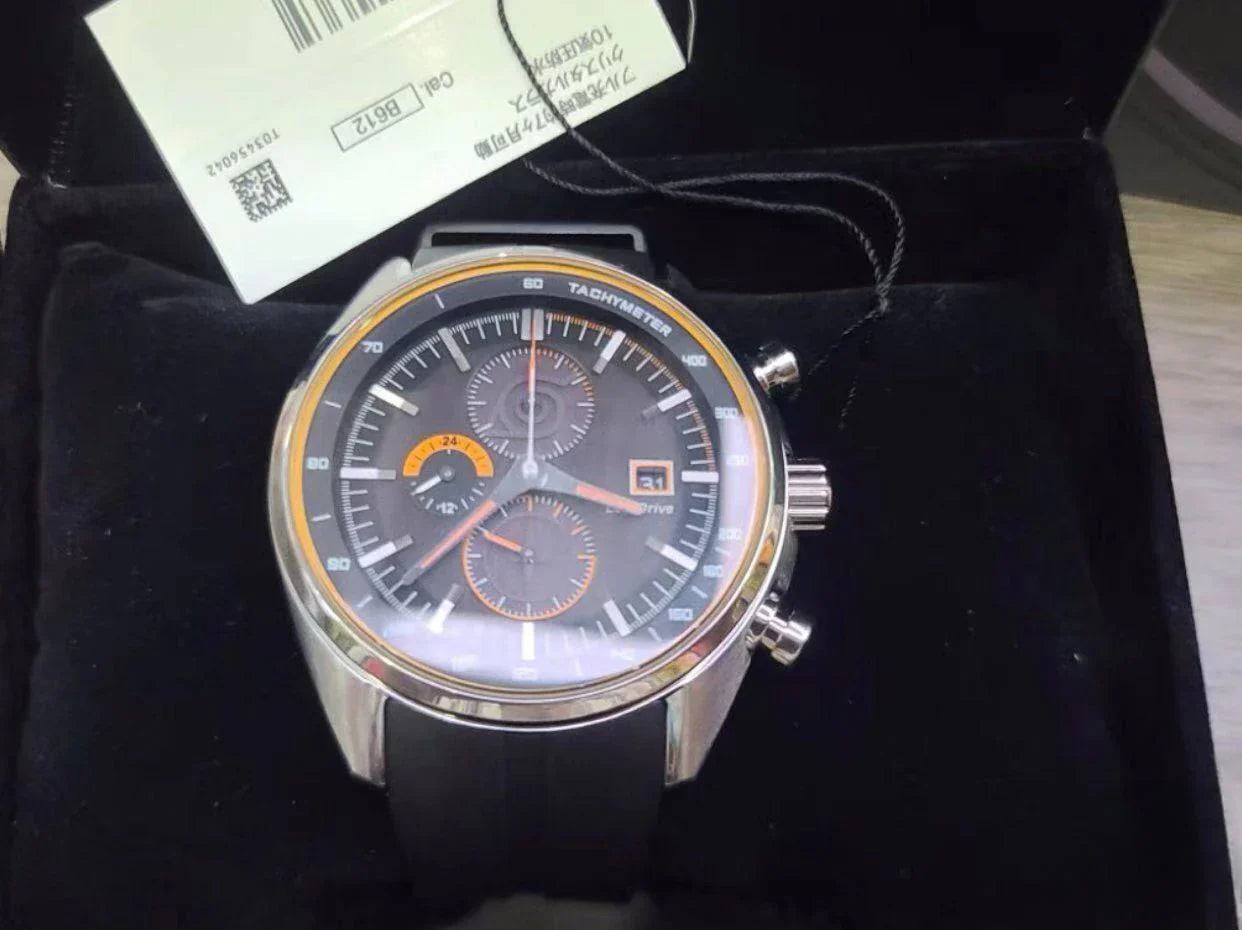 Naruto Uzumaki Analog Quartz Watch - 100M Waterproof, Unisex Sports Design, Anime Dial, Durable Strap.