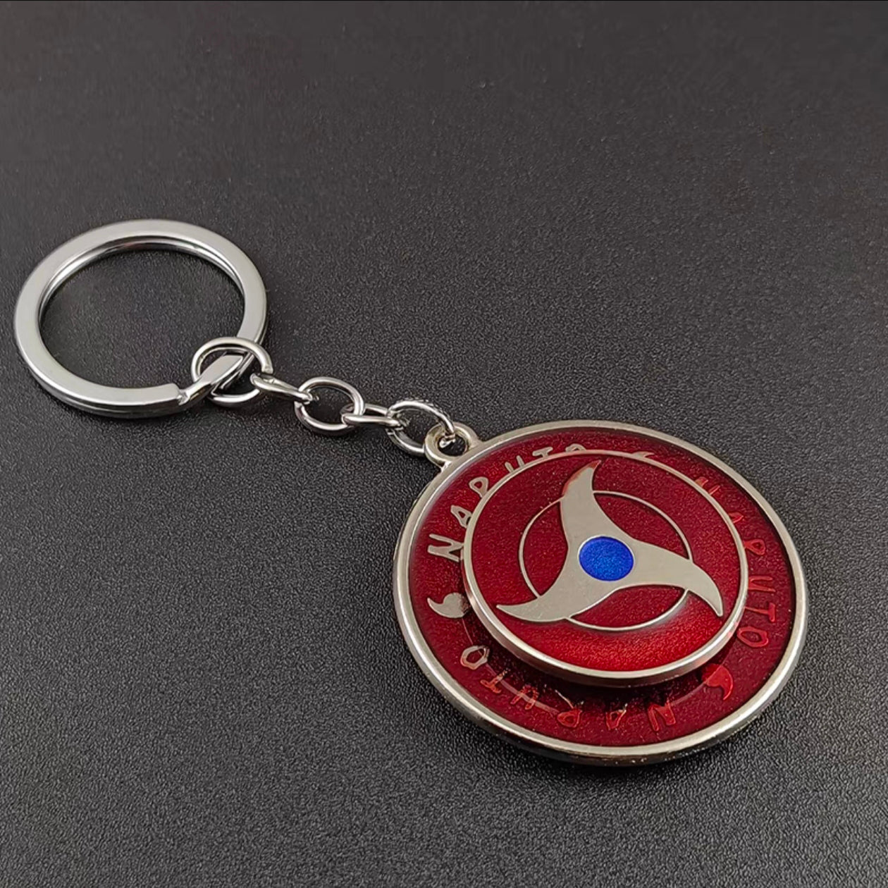 Narutoo Sharingan Rotatable Keychain - Spinning Eye Design Accessory with Detachable Charm