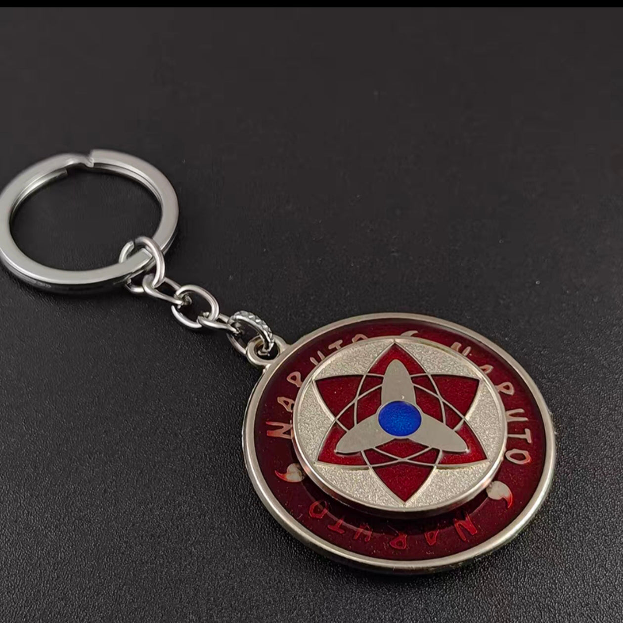 Narutoo Sharingan Rotatable Keychain - Spinning Eye Design Accessory with Detachable Charm